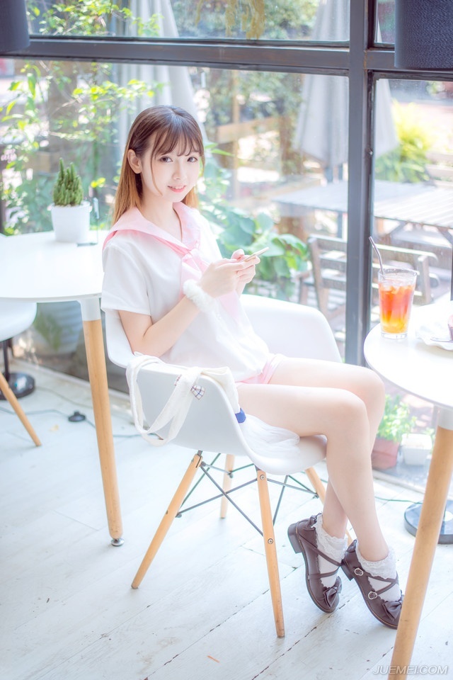 “但你会恨我，对吗？”吕布冷然道。